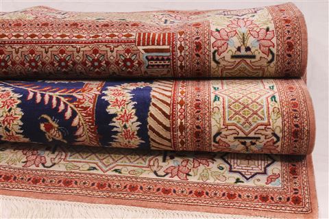Qum Beige Hand Knotted 34 X 41 Area Rug 254-49163 Image 21