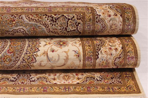 Qum Beige Hand Knotted 35 X 51 Area Rug 254-49165 Image 23
