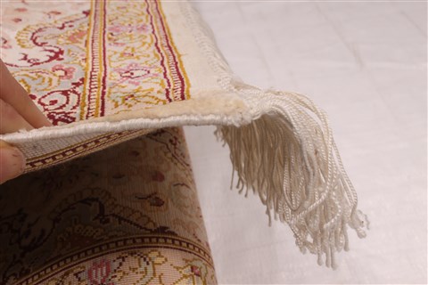 Qum Beige Hand Knotted 35 X 51 Area Rug 254-49165 Image 26