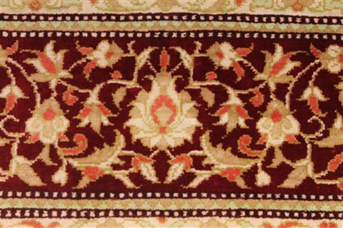 Qum Red Hand Knotted 33 X 41 Area Rug 254-49166 Image 7