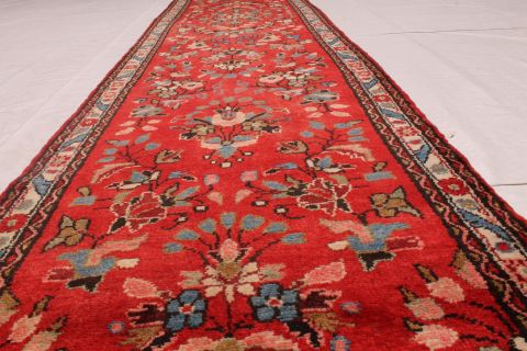 Zanjan Red Runner Hand Knotted 211 X 159 Area Rug 254-74346 Image 3