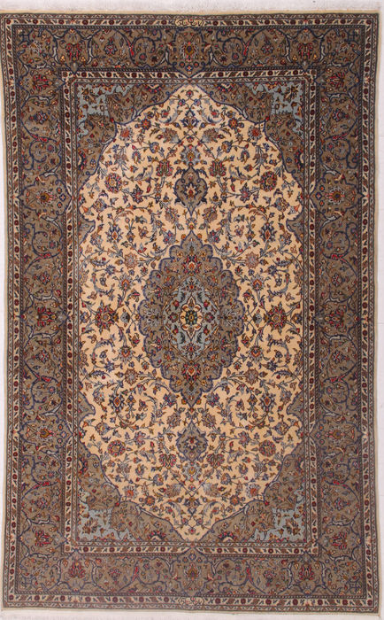 Kashan Beige Hand Knotted 47 X 73 Area Rug 400-74427 Image 0