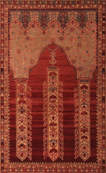 Hereke Red Hand Knotted 47 X 65 Area Rug 400-74445 Image 5