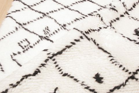 Gabbeh White Hand Knotted 59 X 710 Area Rug 100-74454 Image 7