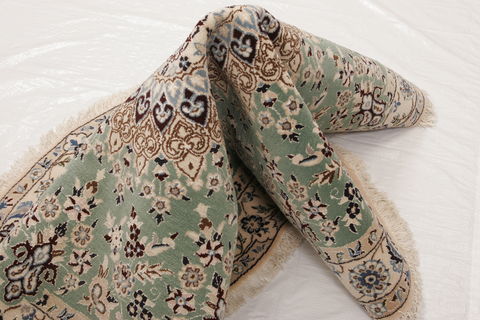 Nain Green Round Hand Knotted 43 X 43 Area Rug 155-74468 Image 9