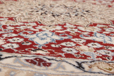 Nain Red Round Hand Knotted 47 X 47 Area Rug 155-74469 Image 4