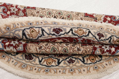 Nain Red Round Hand Knotted 47 X 47 Area Rug 155-74469 Image 6