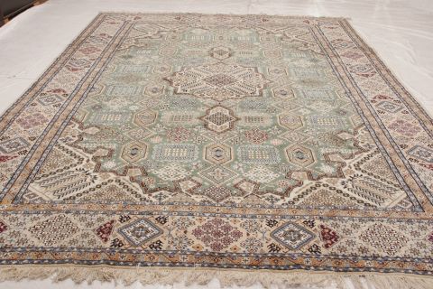Nain Green Hand Knotted 99 X 132 Area Rug 155-74505 Image 1