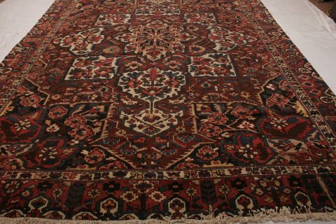 Bakhtiar Red Hand Knotted 111 X 156 Area Rug 155-74525 Image 8