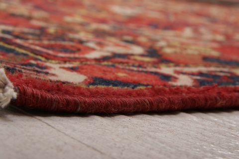 Bakhtiar Red Hand Knotted 123 X 147 Area Rug 155-74526 Image 3