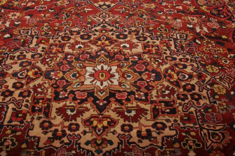 Bakhtiar Red Hand Knotted 123 X 147 Area Rug 155-74526 Image 7