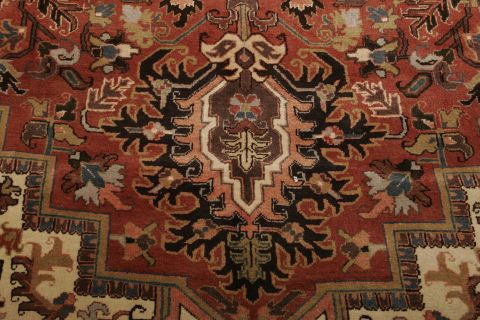 Heriz Red Hand Knotted 136 X 199  Area Rug 155-74543 Image 7