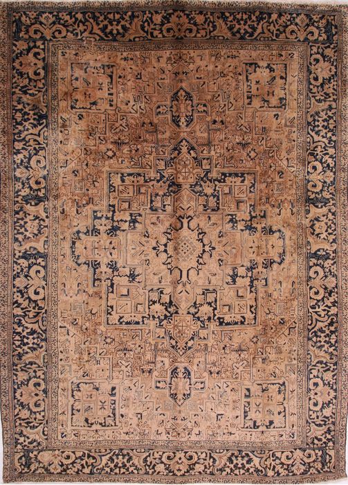 Heriz Beige Hand Knotted 98 X 136 Area Rug 155-74607 Image 0