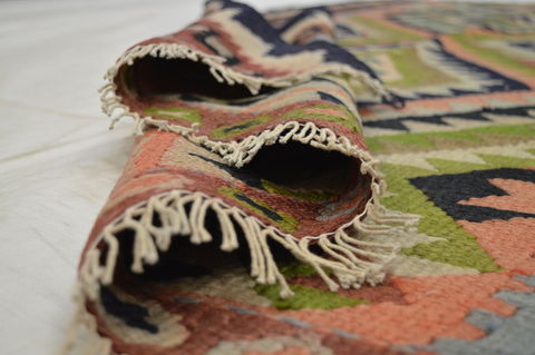 Kilim Green Flat Woven 41 X 70 Area Rug 100-74677 Image 3