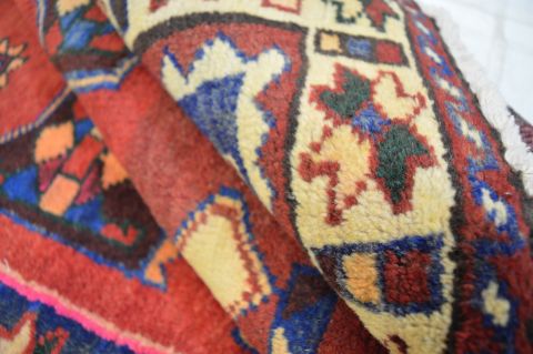Mussel Red Runner Hand Knotted 46 X 89 Area Rug 100-74721 Image 1