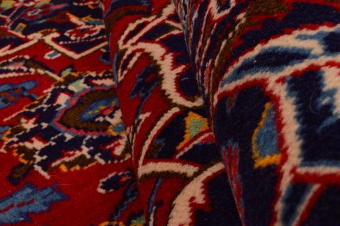 Kashan Red Hand Knotted 81 X 117  Area Rug 100-74864 Image 1