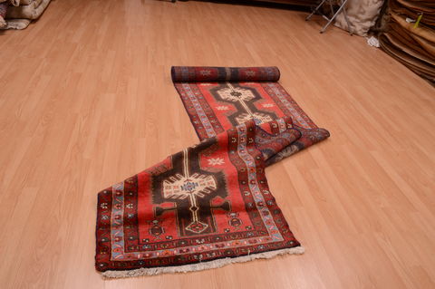 Hamedan Red Runner Hand Knotted 27 X 129 Area Rug 100-74888 Image 2