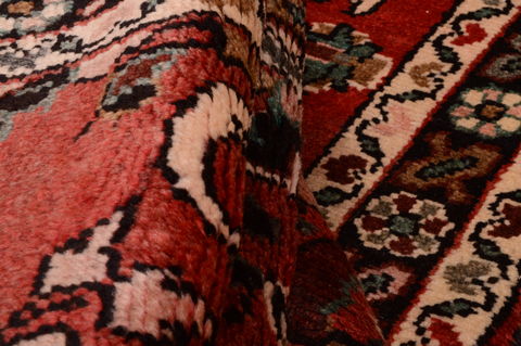 Hamedan Red Runner Hand Knotted 29 X 132 Area Rug 100-74891 Image 3