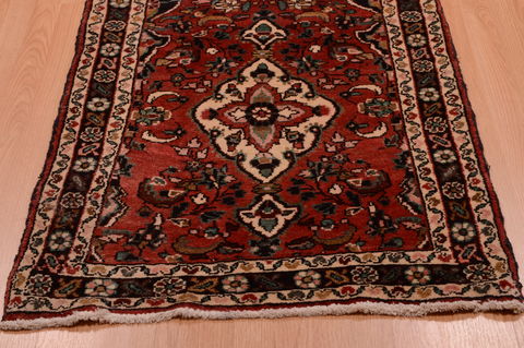Hamedan Red Runner Hand Knotted 29 X 132 Area Rug 100-74891 Image 7