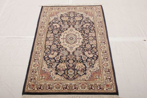 Tabriz Multicolor Hand Knotted 26 X 42 Area Rug 155-74927 Image 1