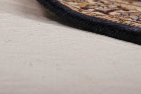 Tabriz Multicolor Hand Knotted 26 X 42 Area Rug 155-74927 Image 4