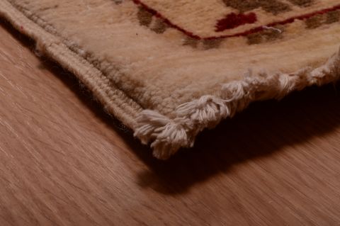 Kazak Beige Hand Knotted 120 X 180  Area Rug 100-74928 Image 8