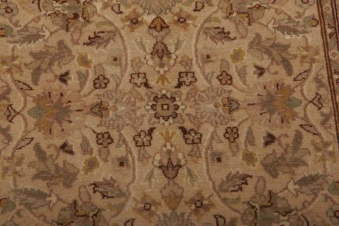 Tabriz Beige Hand Knotted 21 X 43  Area Rug 155-74930 Image 8