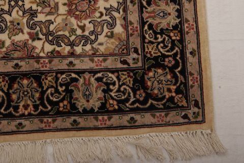 Tabriz Multicolor Hand Knotted 31 X 51  Area Rug 155-74931 Image 8