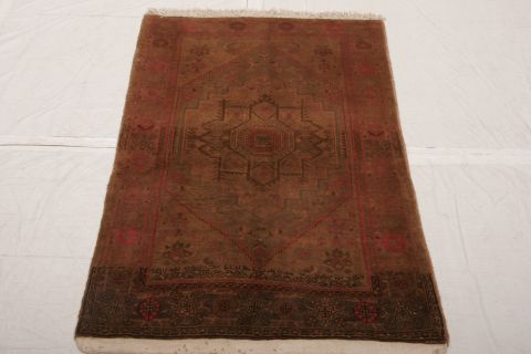 Gholtogh Brown Hand Knotted 26 X 41 Area Rug 100-74963 Image 2