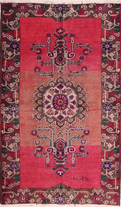 Mussel Multicolor Hand Knotted 40 X 65 Area Rug 155-75002 Image 0