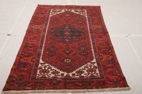 Mussel Multicolor Hand Knotted 40 X 61 Area Rug 155-75014 Image 2