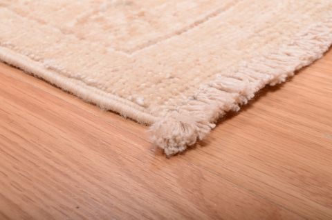 Chobi Beige Hand Knotted 55 X 80 Area Rug 100-75221 Image 1