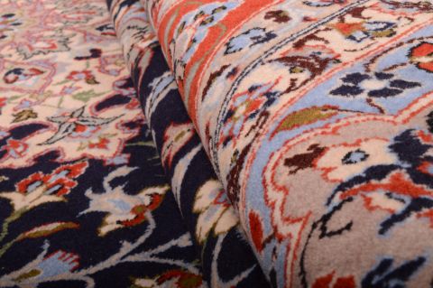 Sarouk Blue Hand Knotted 82 X 120 Area Rug 100-75381 Image 9
