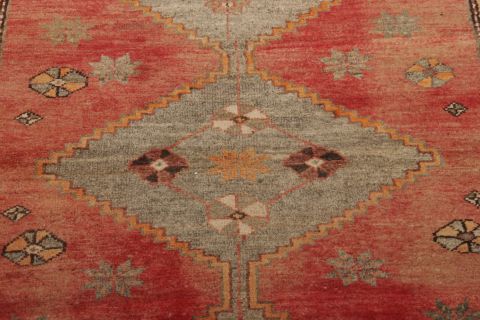 Mussel Red Hand Knotted 37 X 51 Area Rug 155-75405 Image 3