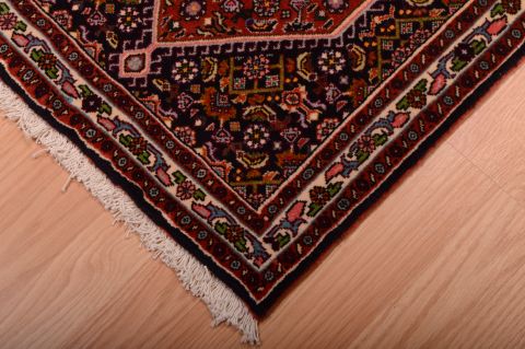 Bidjar Red Square Hand Knotted 19 X 21 Area Rug 100-75417 Image 3