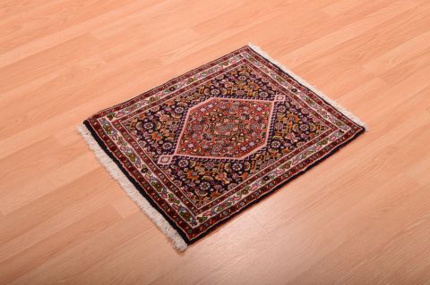 Bidjar Red Square Hand Knotted 19 X 21 Area Rug 100-75417 Image 5