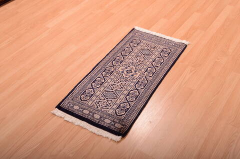 Pak-Persian Brown Hand Knotted 16 X 30  Area Rug 100-75420 Image 4