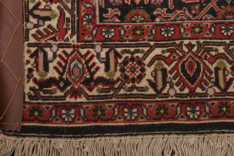 Bidjar Multicolor Hand Knotted 31 X 48  Area Rug 155-75839 Image 4