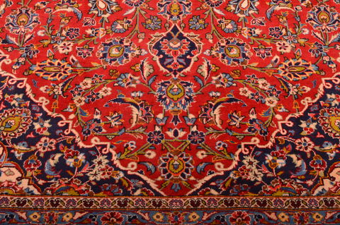 Kashan Red Hand Knotted 74 X 120 Area Rug 100-75868 Image 4