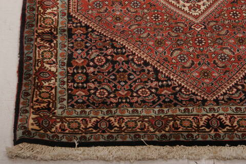 Bidjar Multicolor Hand Knotted 32 X 53  Area Rug 155-75883 Image 2