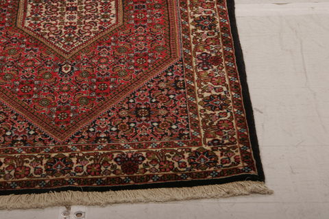 Bidjar Multicolor Hand Knotted 31 X 53  Area Rug 155-75923 Image 4