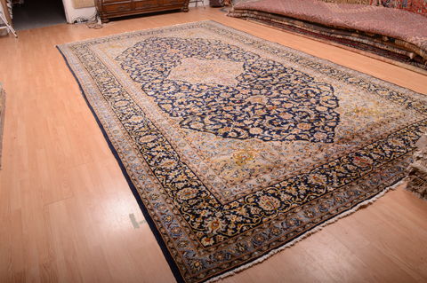 Kashan Blue Hand Knotted 98 X 175 Area Rug 100-75971 Image 10
