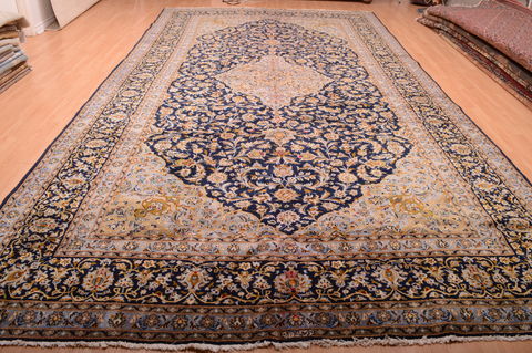 Kashan Blue Hand Knotted 98 X 175 Area Rug 100-75971 Image 13