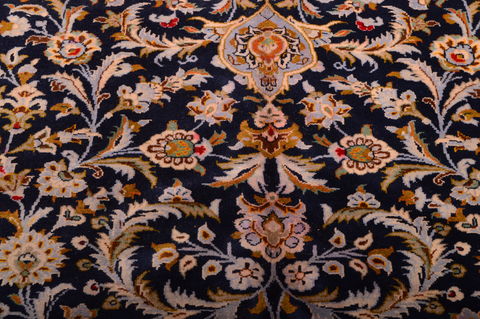 Kashan Blue Hand Knotted 98 X 175 Area Rug 100-75971 Image 9