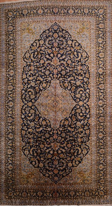 Kashan Blue Hand Knotted 98 X 175 Area Rug 100-75971 Image 0