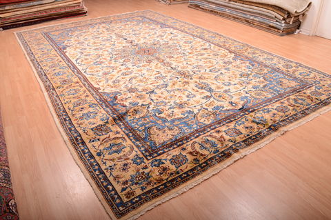 Najaf-abad Beige Hand Knotted 910 X 156 Area Rug 100-75974 Image 2
