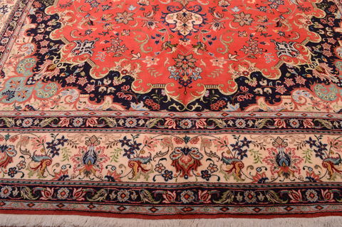 Yazd Red Hand Knotted 99 X 128 Area Rug 100-75976 Image 13