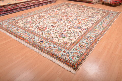 Tabriz Beige Hand Knotted 102 X 136 Area Rug 100-76013 Image 2