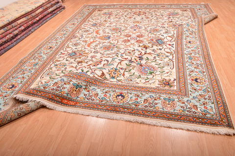 Tabriz Beige Hand Knotted 102 X 136 Area Rug 100-76013 Image 7