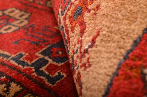 Khan Mohammadi Red Hand Knotted 35 X 65 Area Rug 100-76117 Image 3